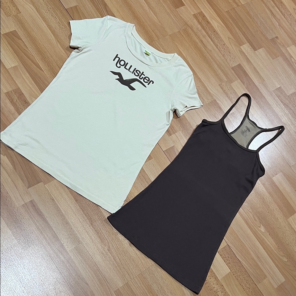 Women’s Hollister Cream Logo Tee and Brown Mossimo Tank Top Sz.M